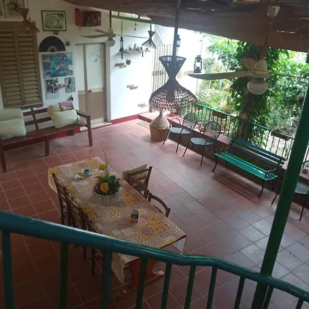 Paui Bed & Breakfast Càbras