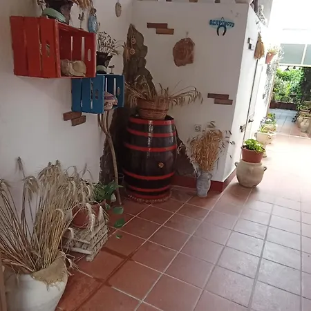 Paui Bed & Breakfast 4*