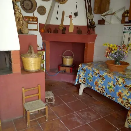 Alojamento de Acomodação e Pequeno-almoço Paui Càbras