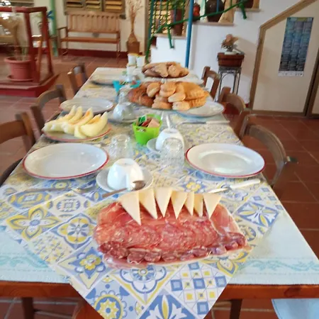 Paui Oda ve Kahvaltı